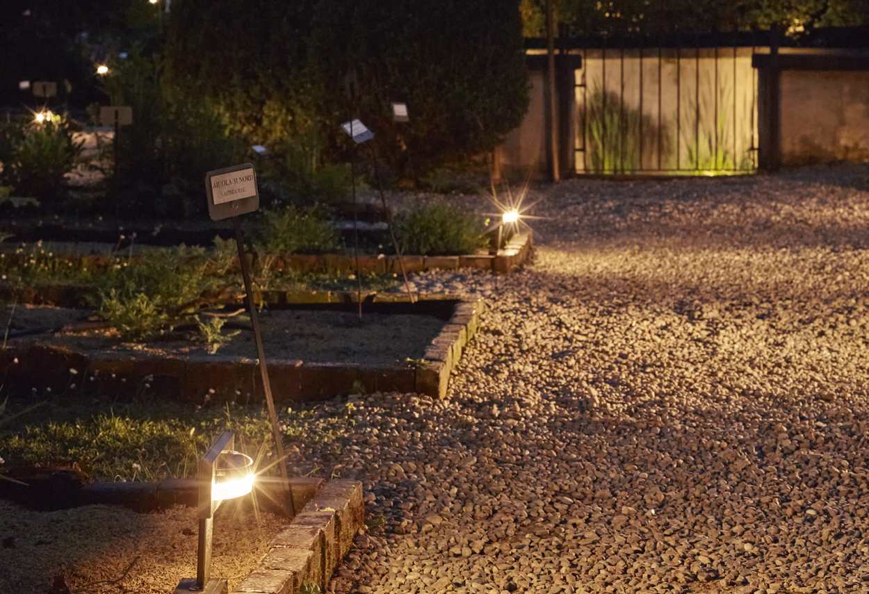 Italy Milan Brera Botanical Garden detail light main route - building lights