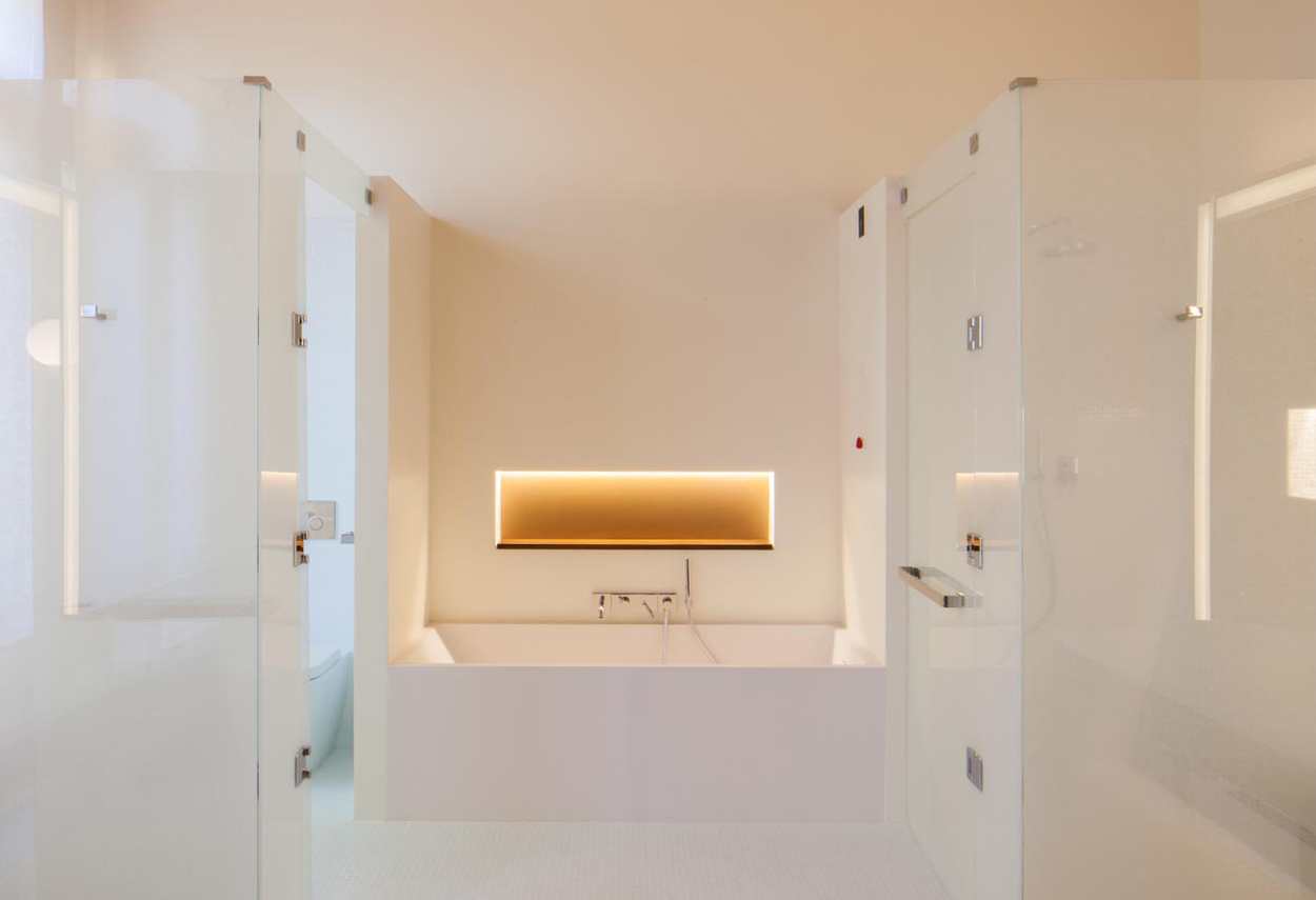 Venezia Papadopoli Palace Aman Resorts bathroom light detail - architectural outdoor lighting