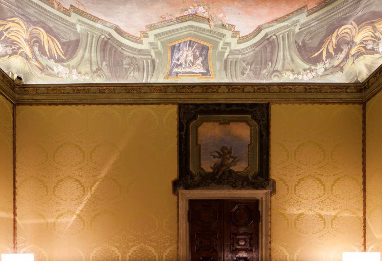 Venezia Papadopoli Palace Aman Resorts illuminated ceiling - architectural outdoor lighting