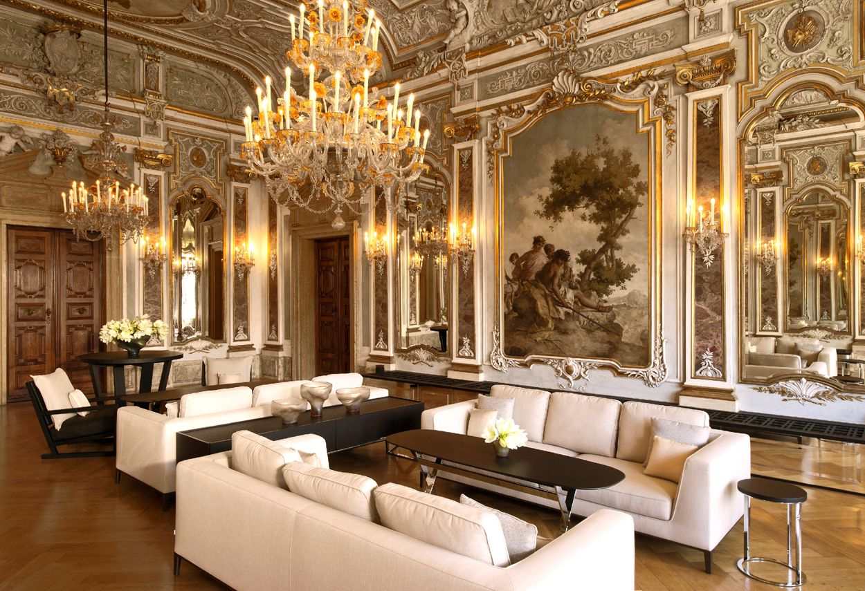 Venezia Papadopoli Palace Aman Resorts main room- architectural outdoor lighting