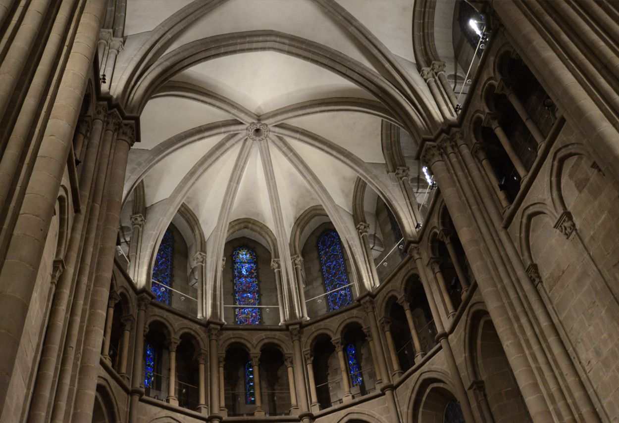 Geneva Saint-Pierre Cathedral gothic ceiling - museum lighting design