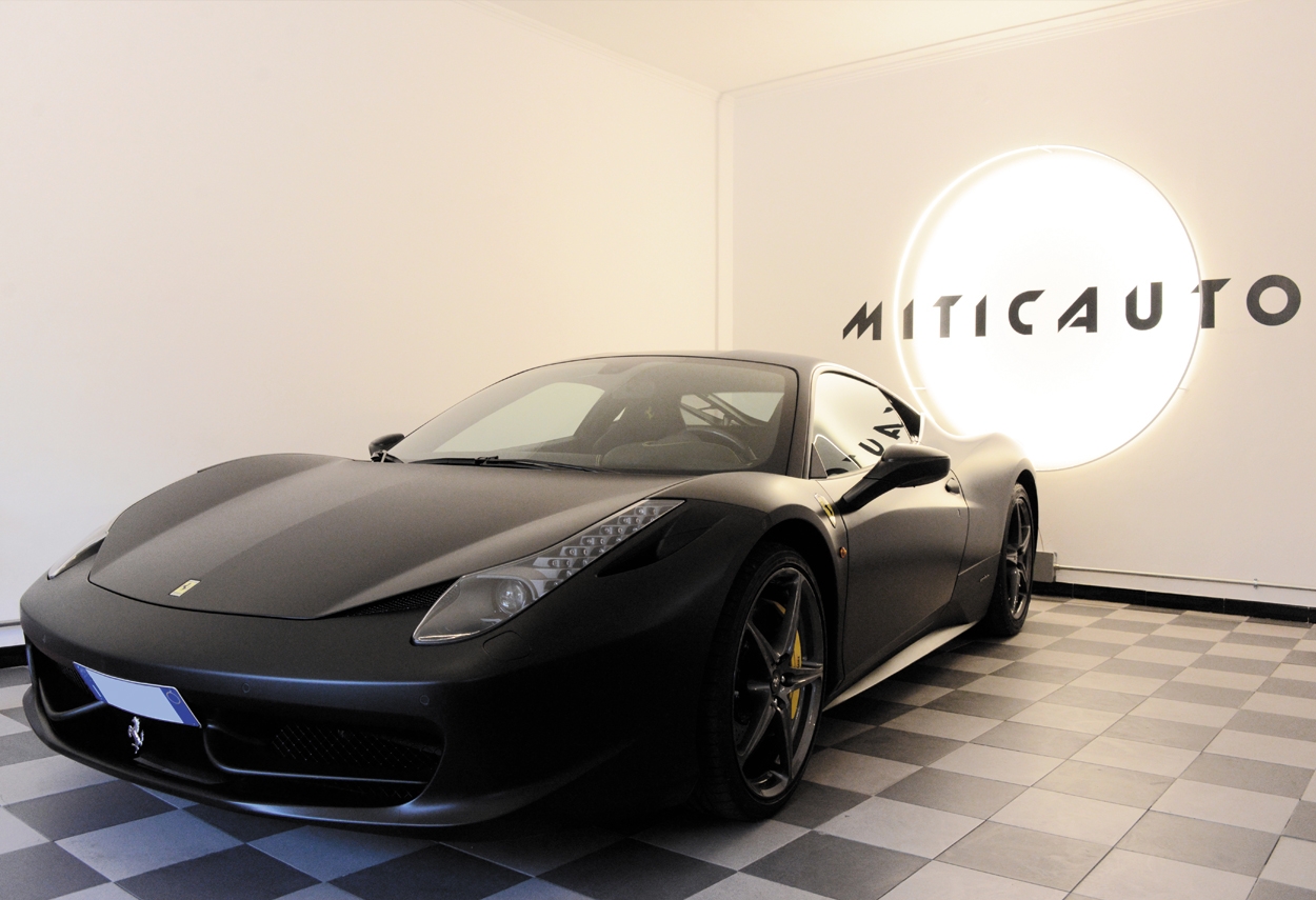Showroom Miticauto ferrari car - retail lighting design