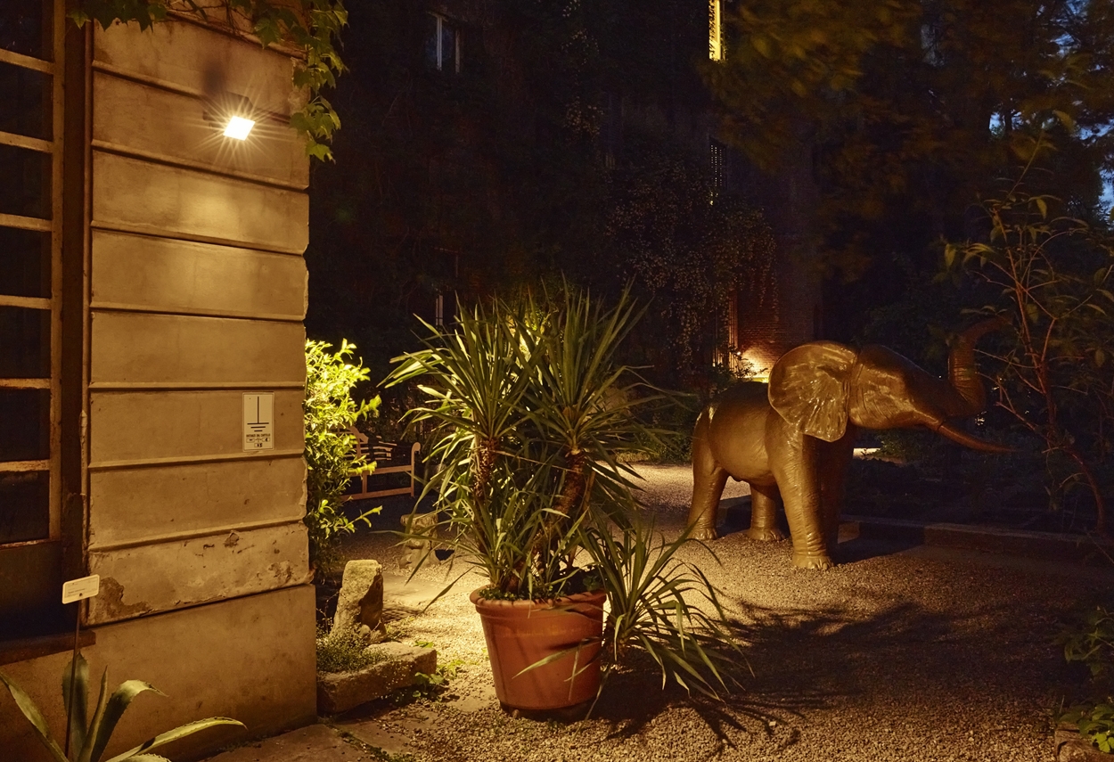 Italy Milan Brera Botanical Garden entrance - Lighting Design