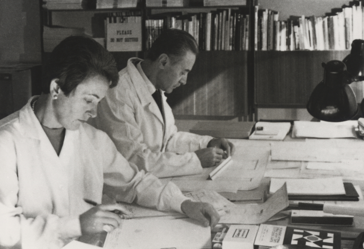 Franco Albini and Franca Helg in the design phase