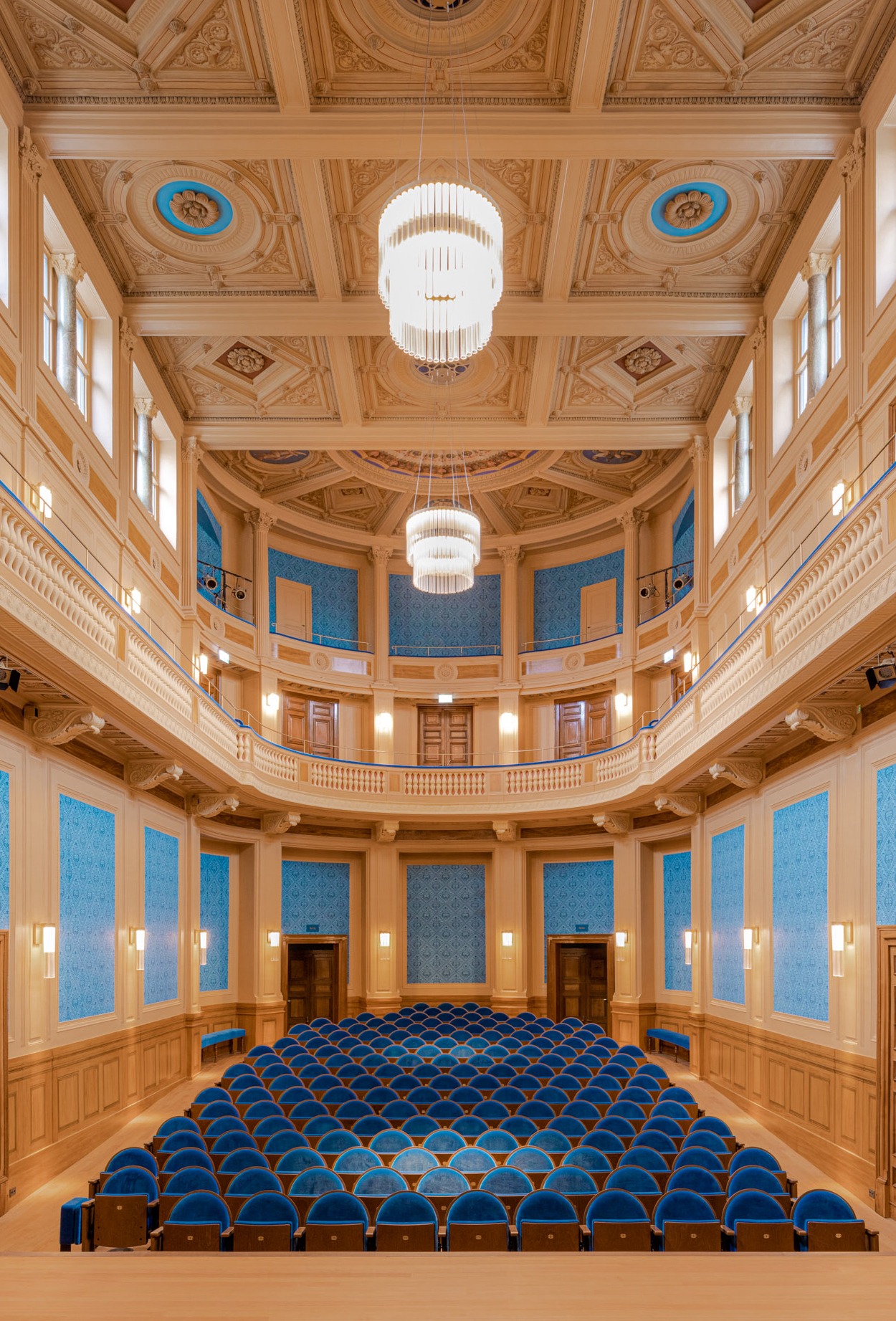 The internal room of the illuminated conservatory