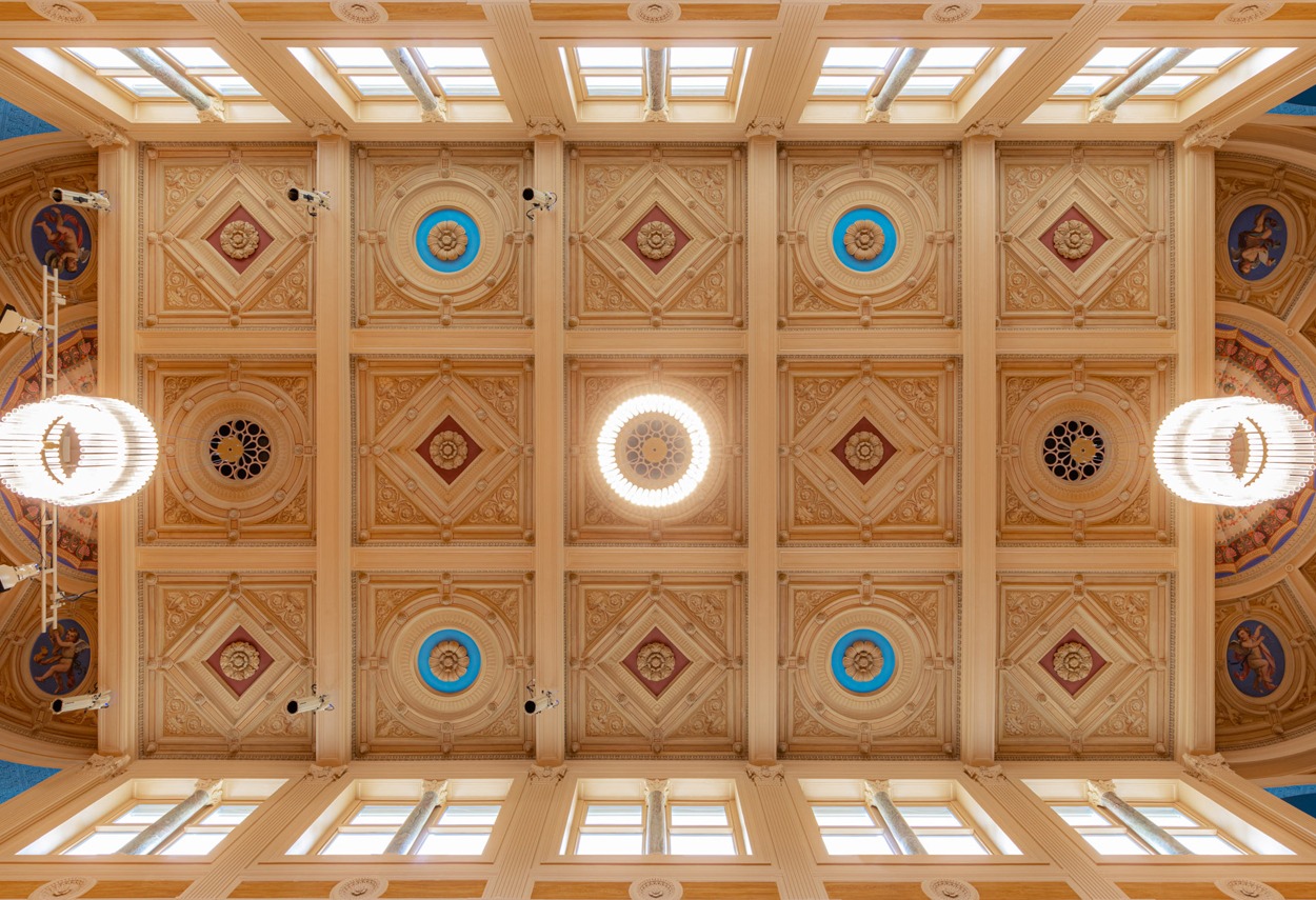 Detail of the conservatory hall gallery