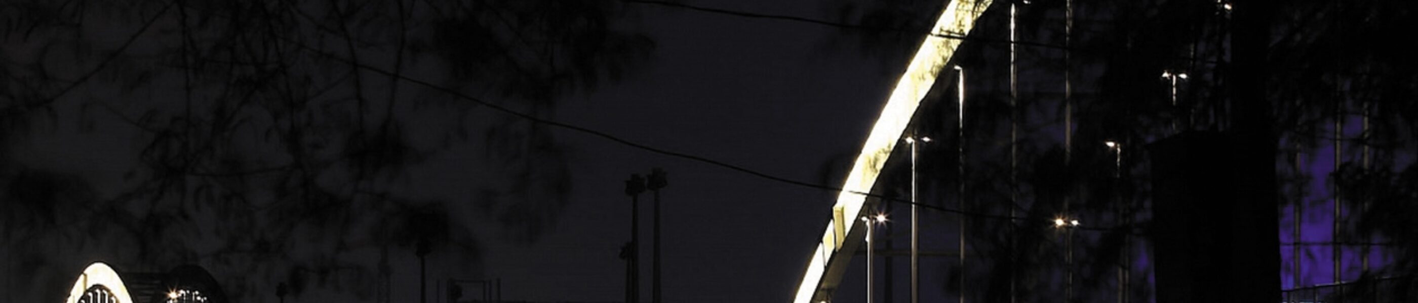 Iran Ahvaz Illuminazione di ponti