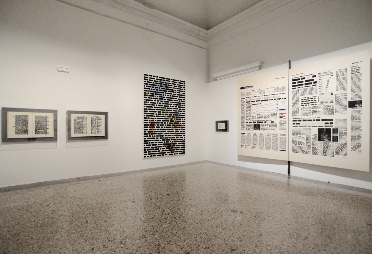 Mostra Isgrò a Palazzo Reale, l'illuminazione delle opere presenti