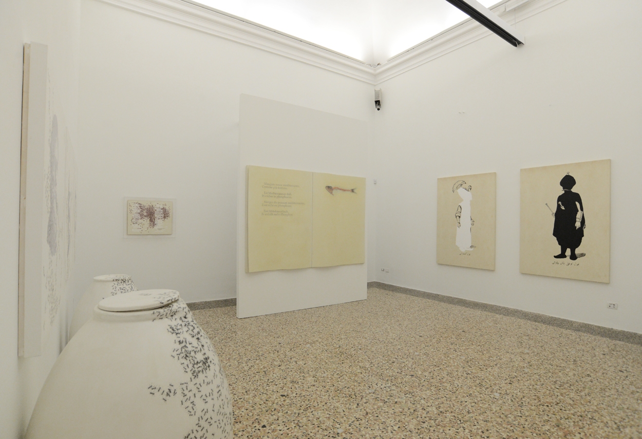 Mostra Isgrò a Palazzo Reale, vista sala illuminata