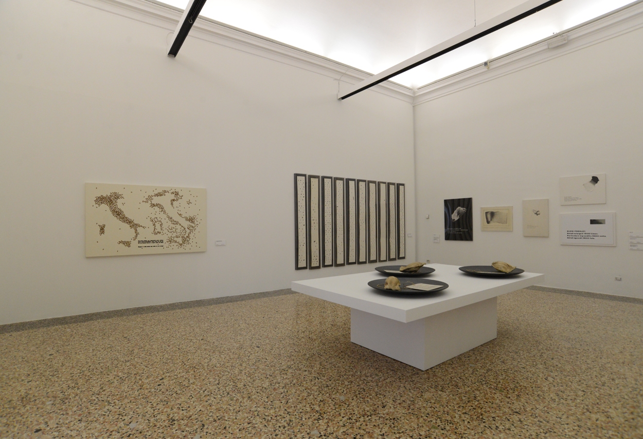 Mostra Isgrò a Palazzo Reale, le scelte di illuminazione